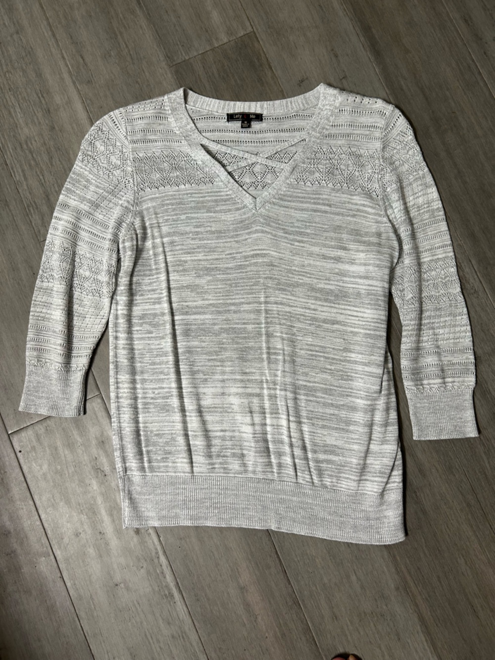 Very cute light 3/4 sleeve grey sweater